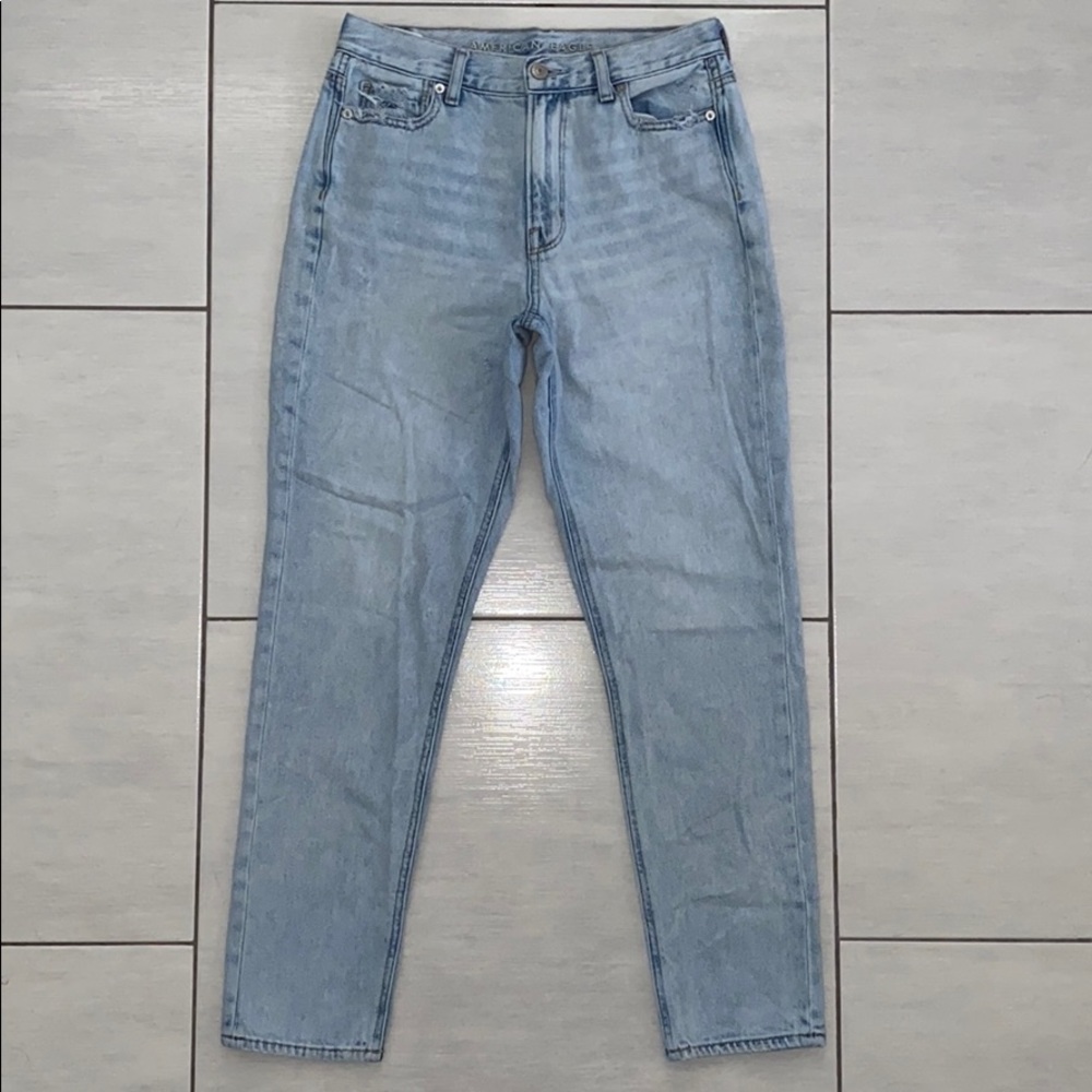 American Eagle Mom Jean